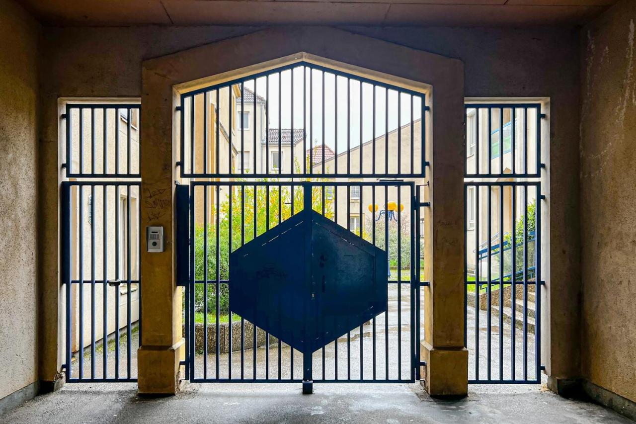 Au Fil Du Temps Apartment Metz Luaran gambar